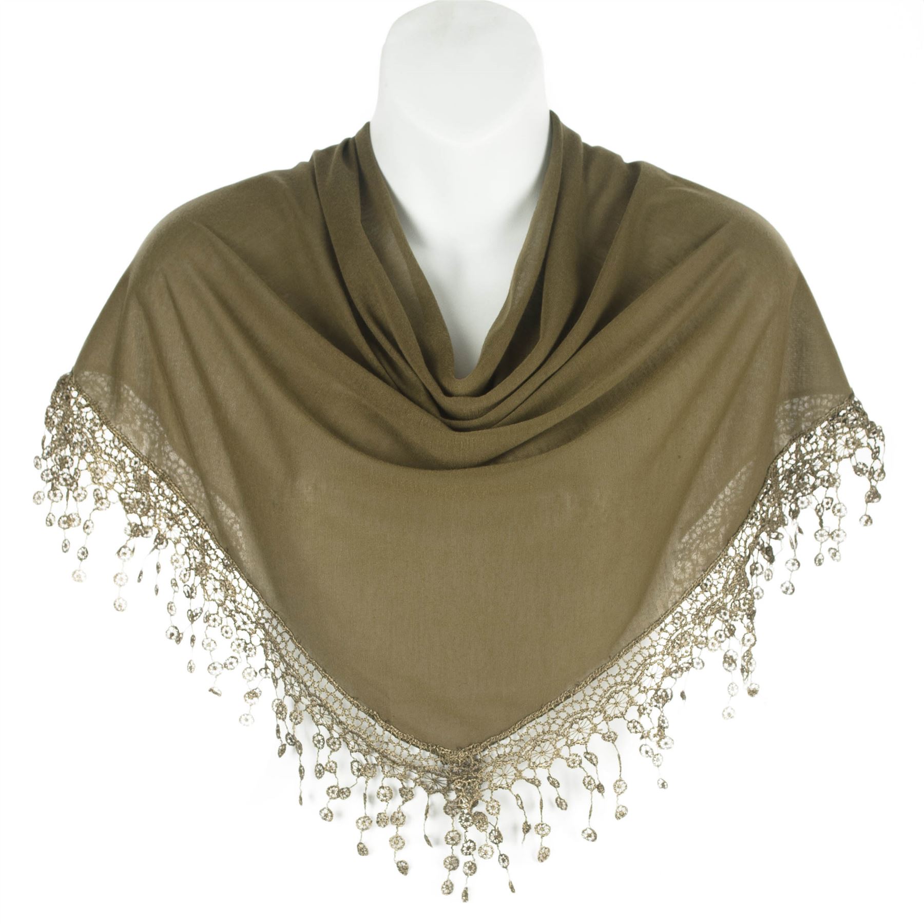 Your Selections Discover the new collections of women square scarves, large shawls and small silk accessories such as bow ties, pocket squares or scarf rings for women. Scarves and silk accessories, Women Yes, I'd like to receive the latest news and event invites from Hermès!
