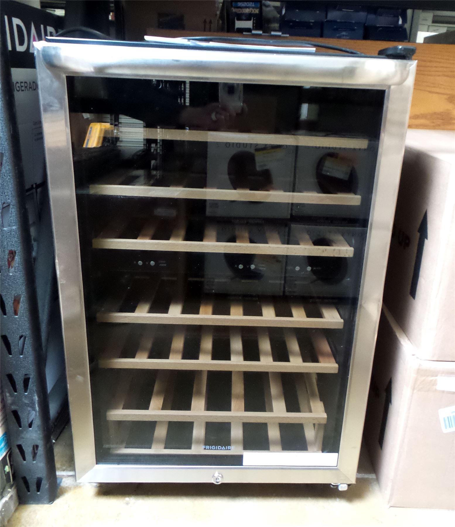 Frigidaire 38bottle Wine Cooler Stainless Steel FFWC38B2RS See