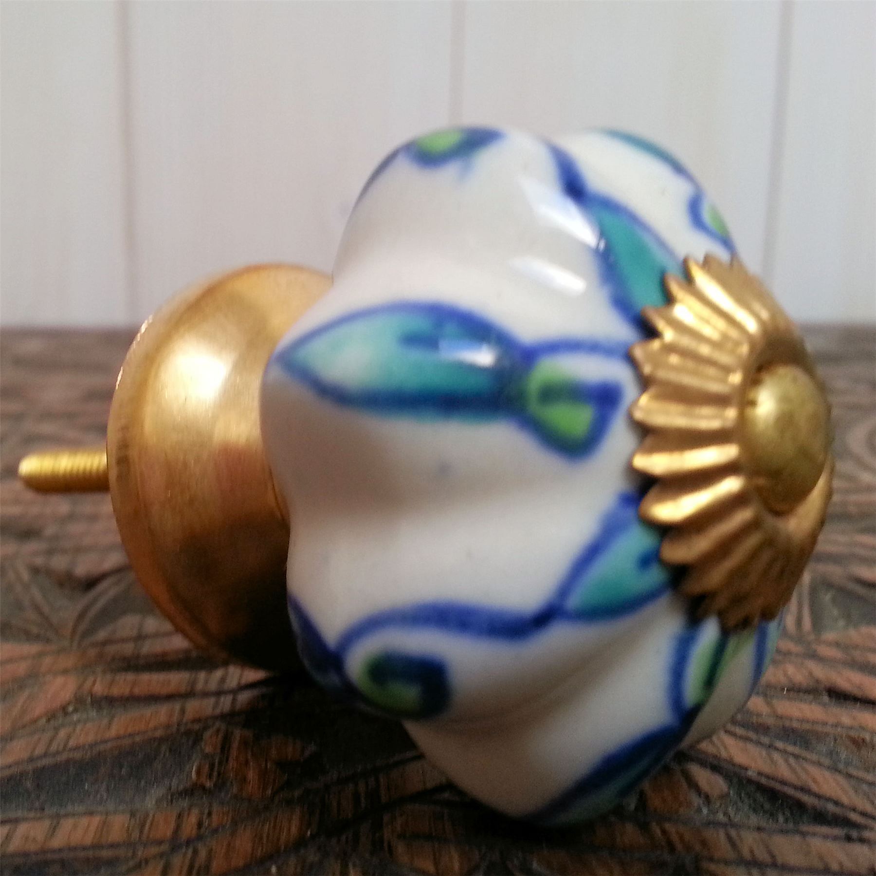 BIG CHOICE BLUE CERAMIC DRAWER PULLS DOOR KNOBS FURNITURE HANDLES VTG
