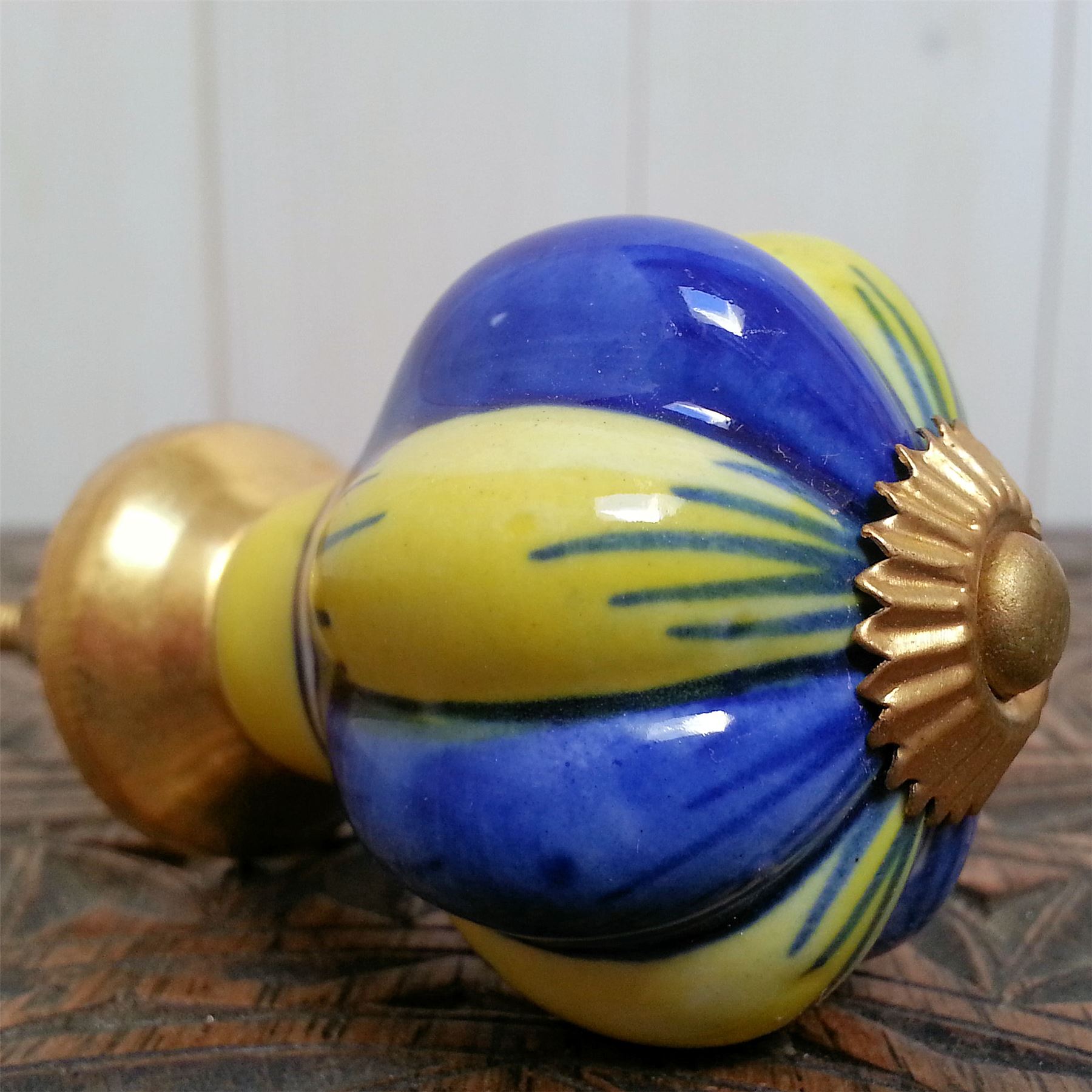 BIG CHOICE BLUE CERAMIC DRAWER PULLS DOOR KNOBS FURNITURE HANDLES VTG