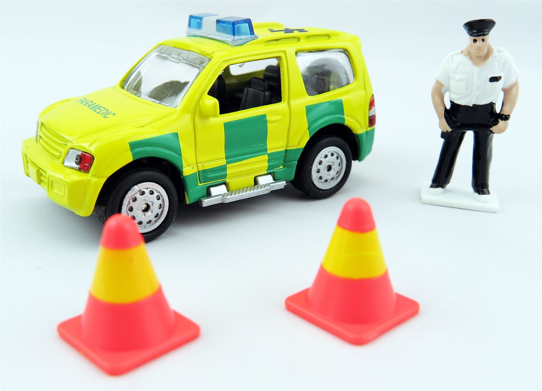 Teamsterz City EMERGENCY 4x4 KIT Police Car Playset 160 Model 4