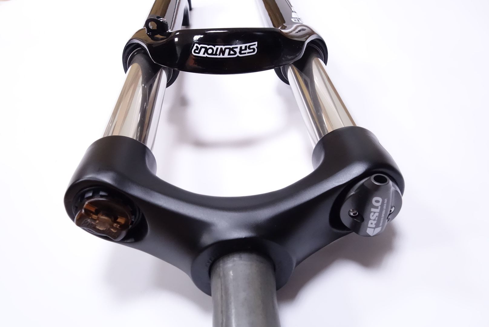 2014 SR Suntour XCR MTB Bike Fork (120mm 26" 1 1/8" Disc Remote Lockout