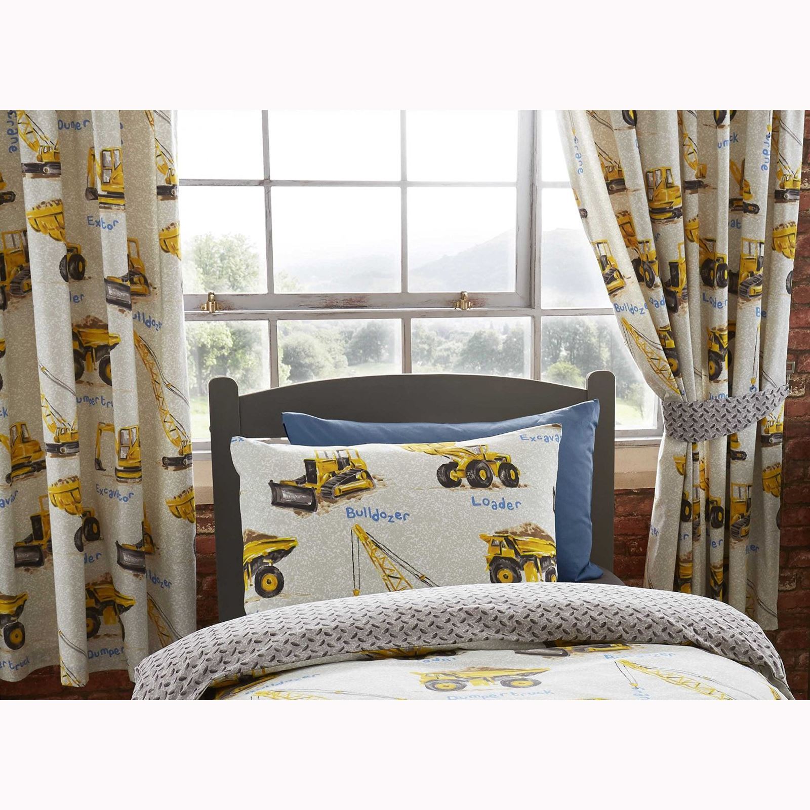 BOYS GENERIC BEDROOM CURTAINS VARIOUS DESIGNS AVAILABLE IN
