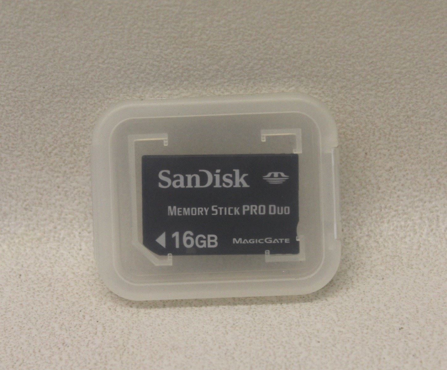 SANDISK 16 GigaByte Pro Duo Magic Gate Memory Stick Card For Sony Cameras