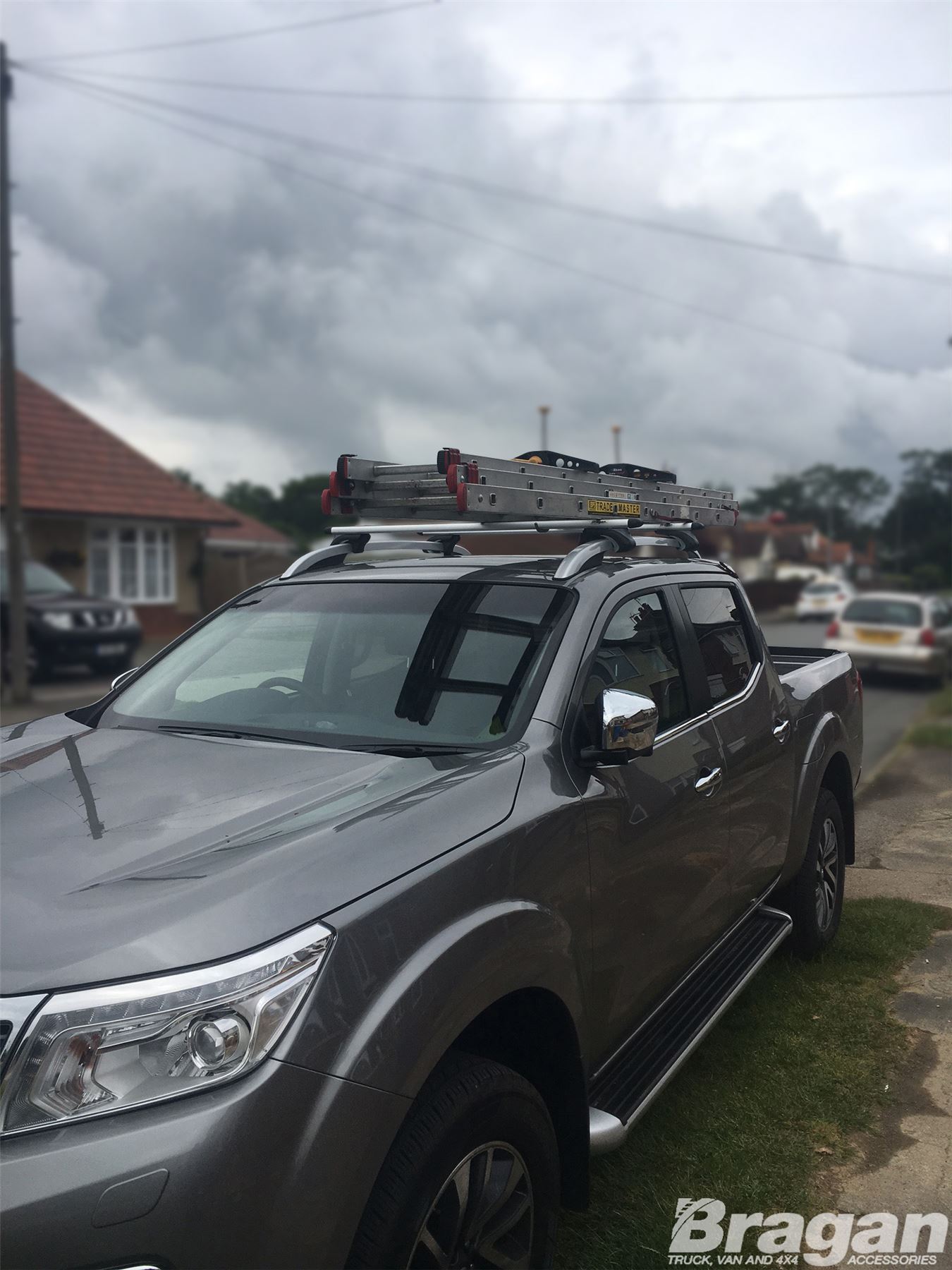 2016+ Nissan Navara NP300 Roof Rack Rails Locking Cross Bars + T Track