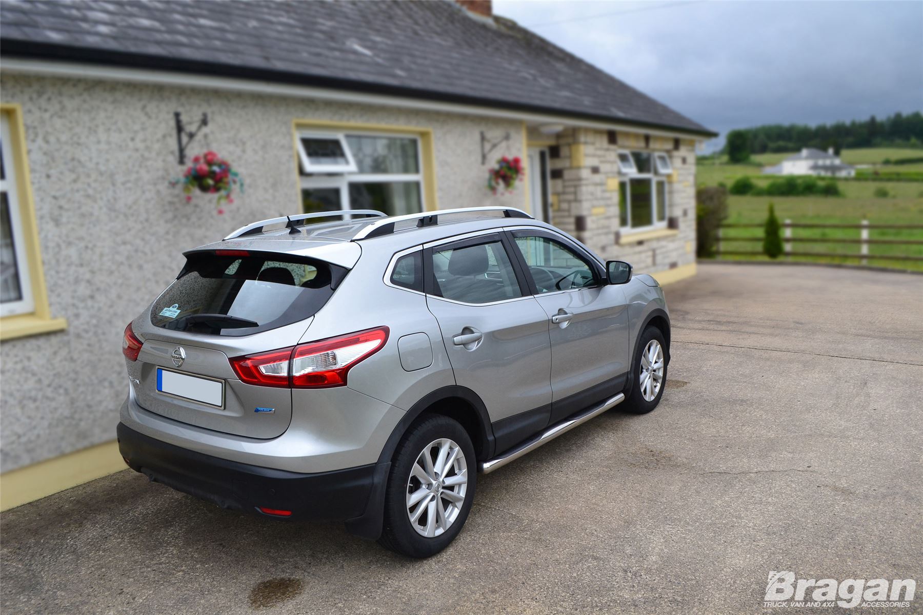 2014+ Nissan Qashqai Polished Aluminium Alloy Roof Rails Rack Bars eBay