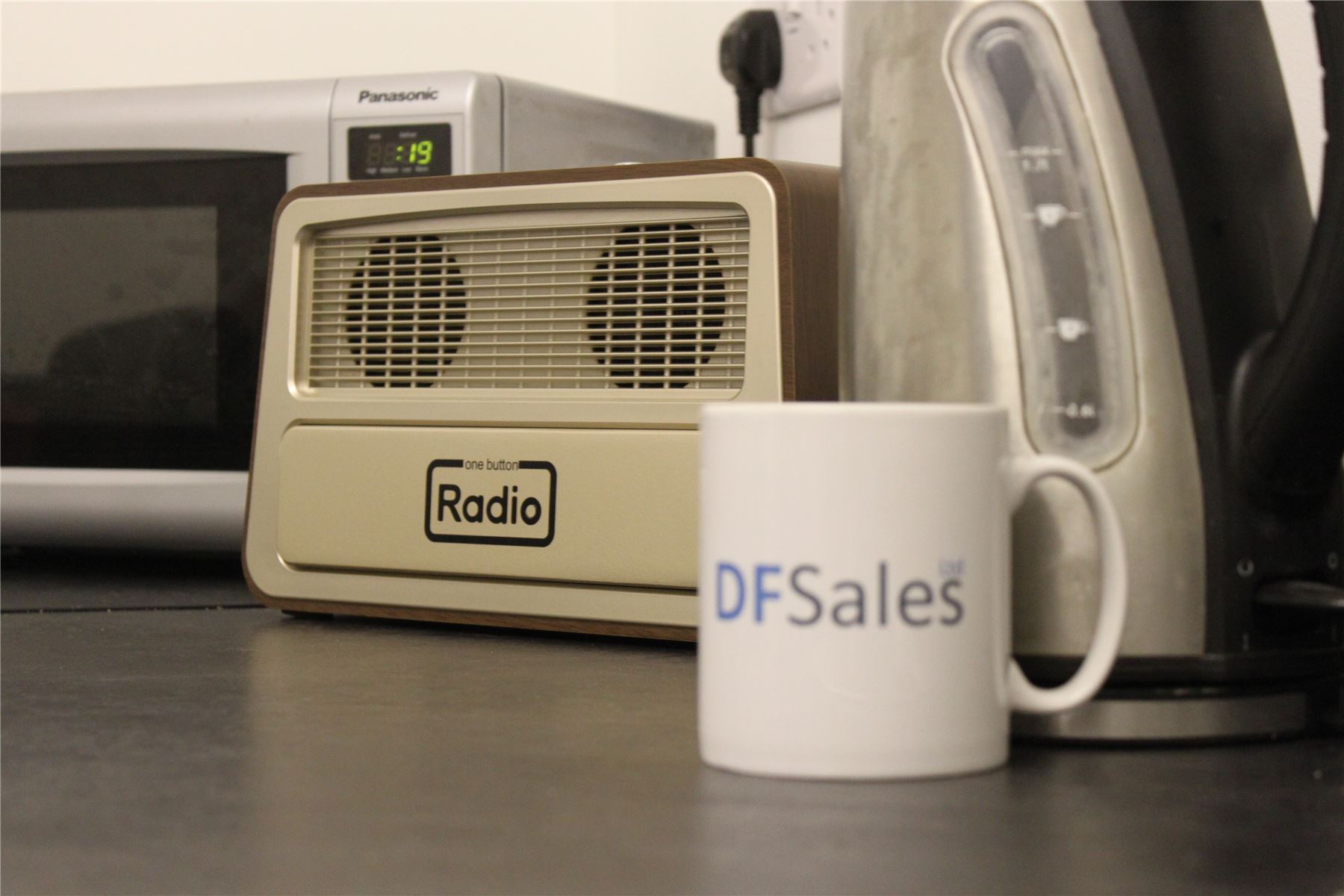 One Button Radio by DF Sales For Alzheimer's, Dementia and Memory