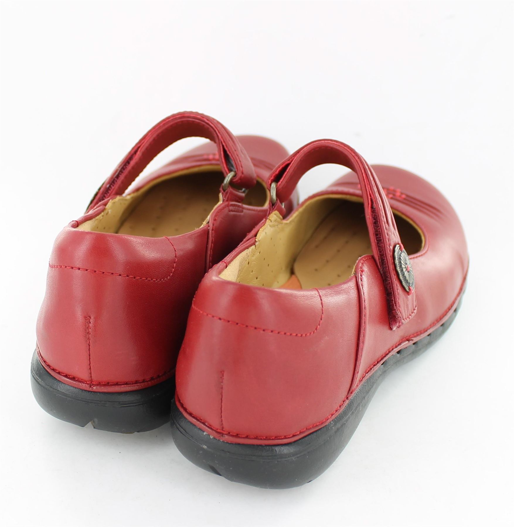 CLARKS LADIES CASUAL RED OR BLACK LEATHER UNSTRUCTURED VELCRO SHOES - UN LINDA - Picture 20 of 32
