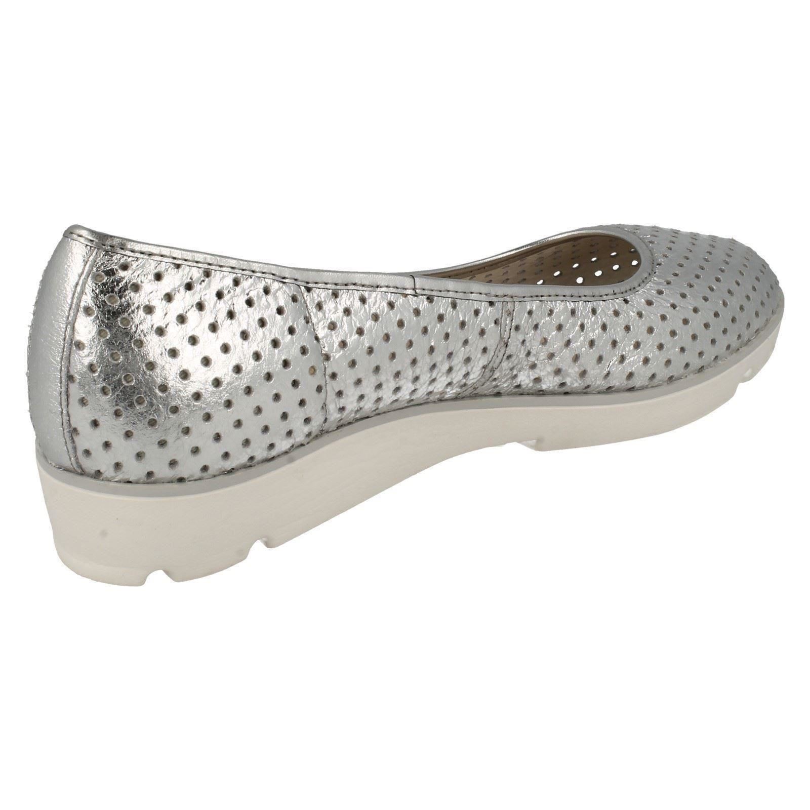 flat shoes ballerina style clarks casual ballerina style leather flat shoes flat shoes ballerina style clarks casual ballerina style leather flat shoes