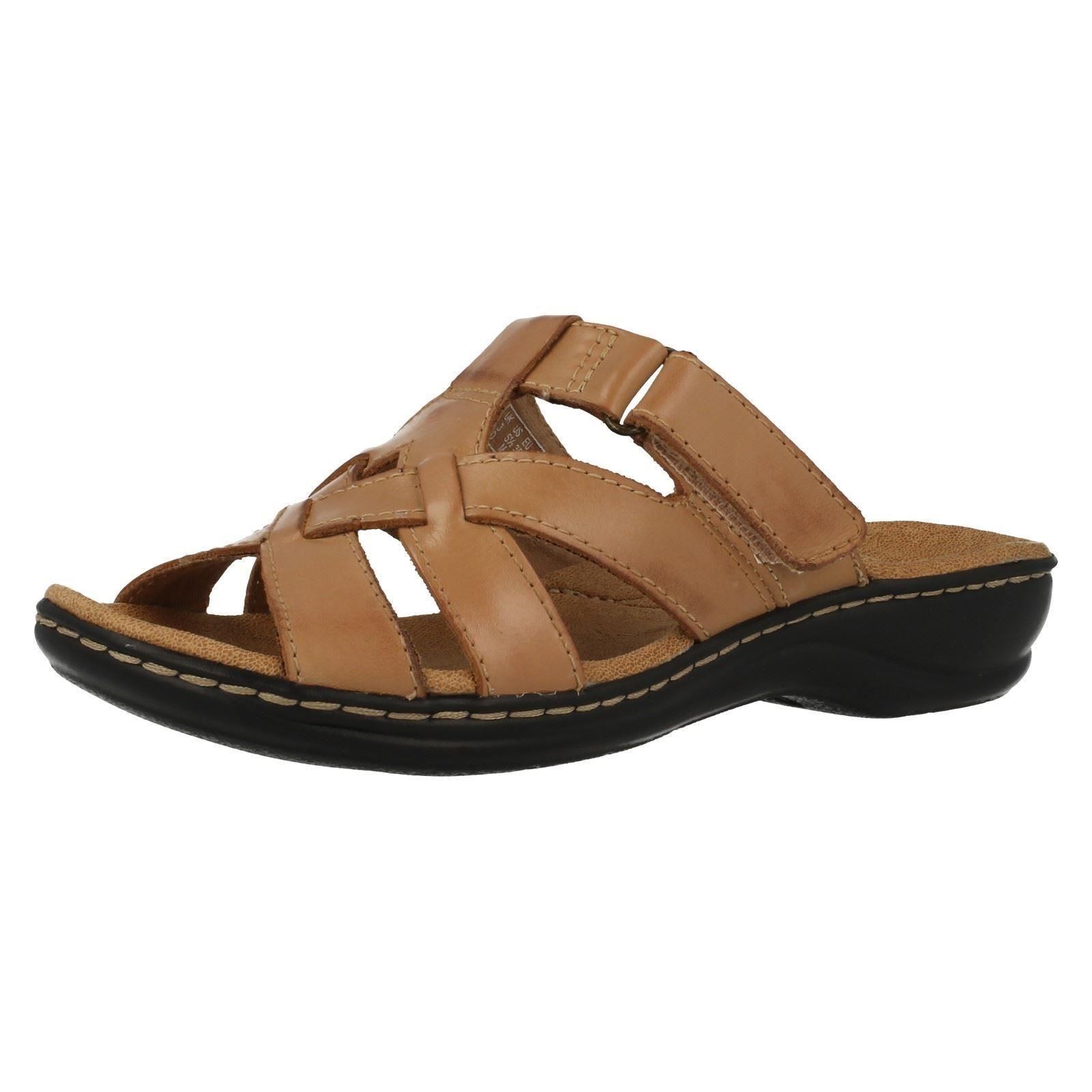 clarks women's leisa field platform