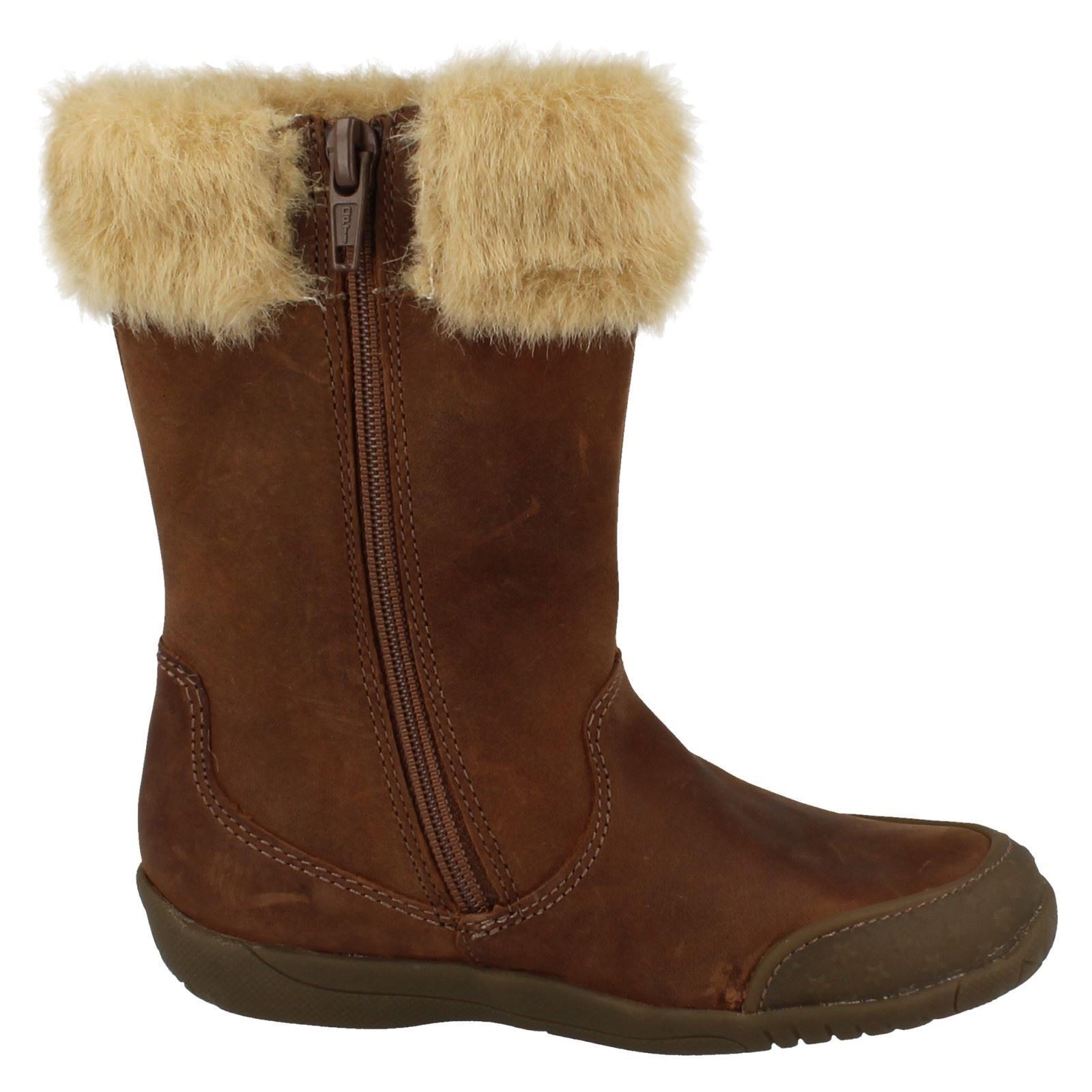 clarks winter boots womens