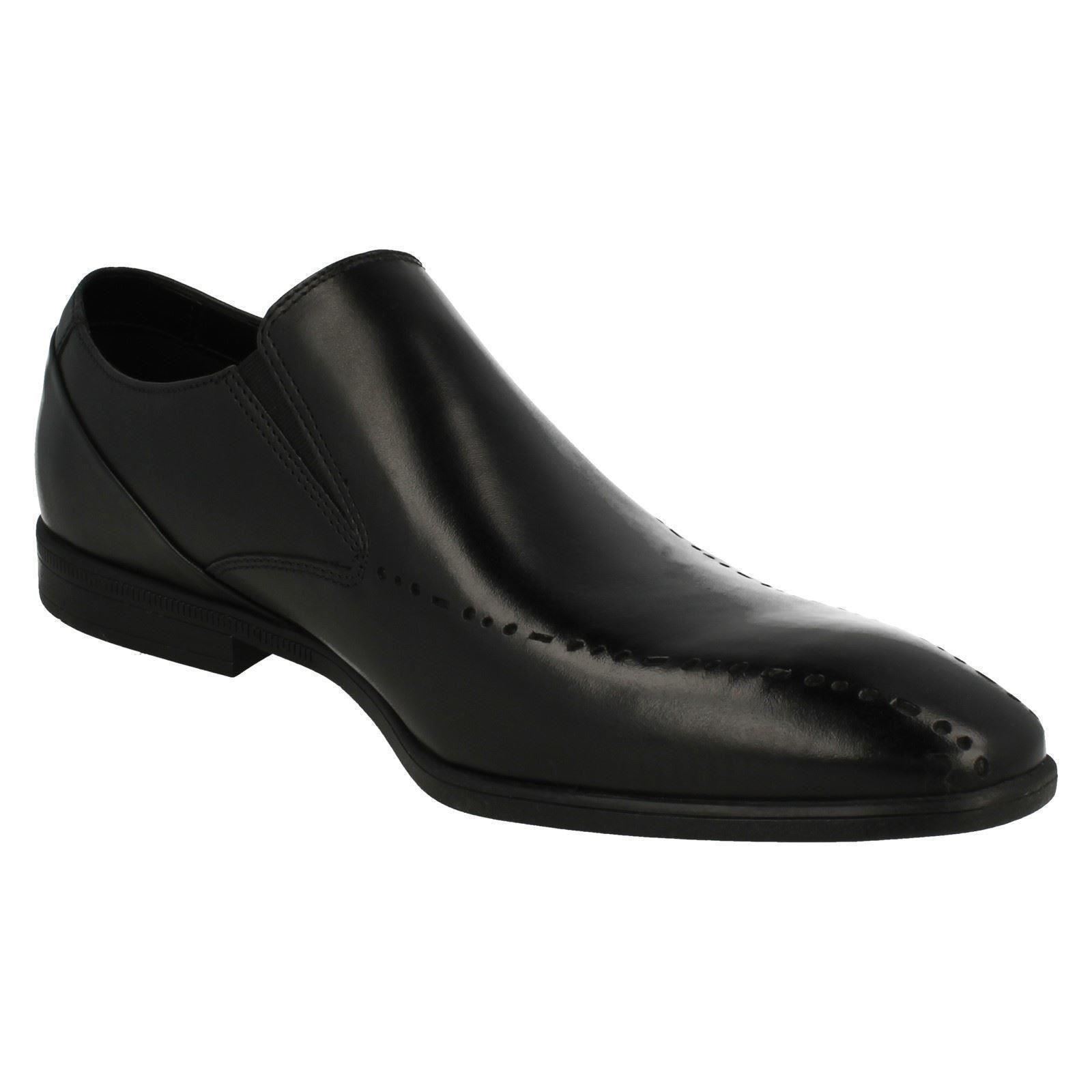 clarks slip on shoes mens