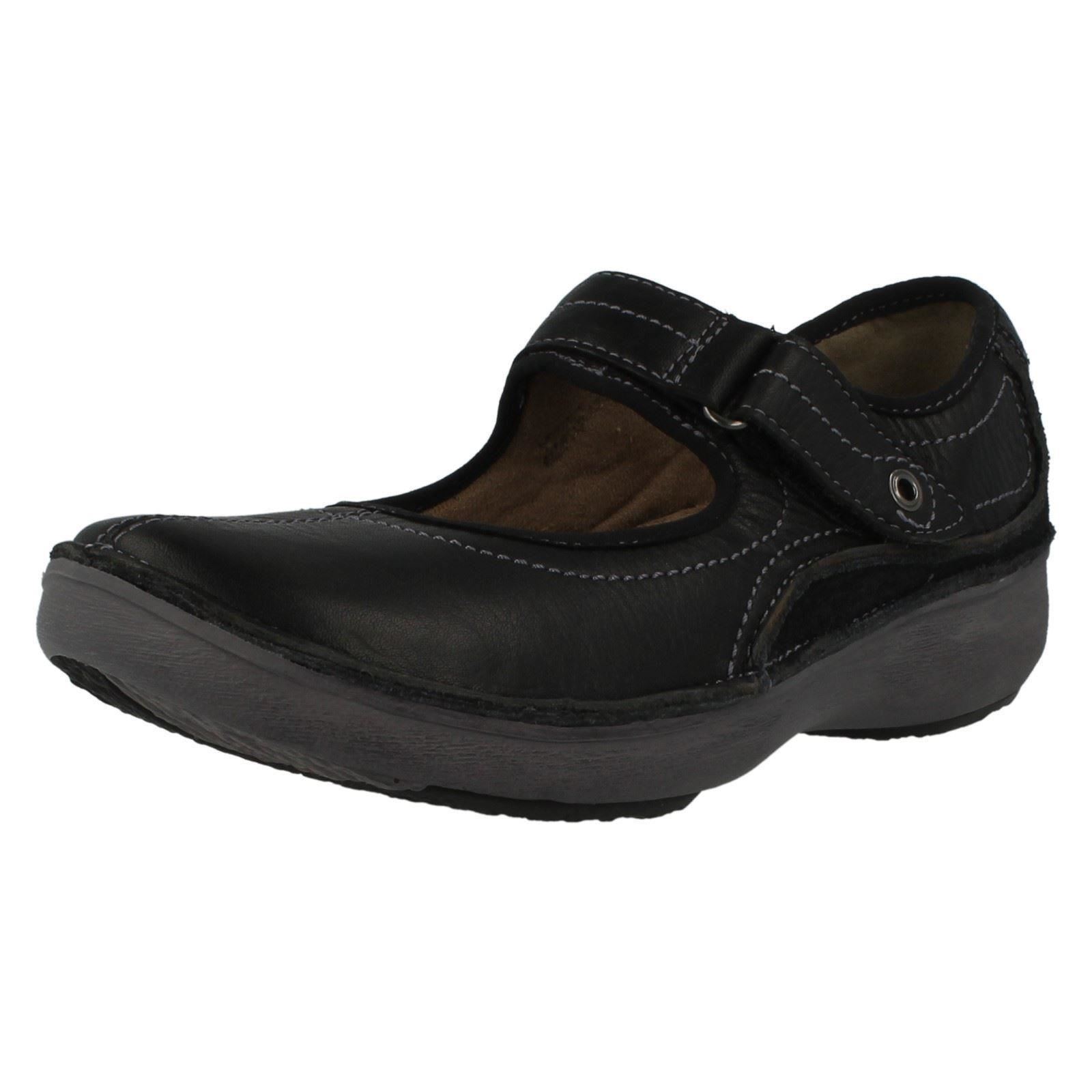 clarks wave walk shoes