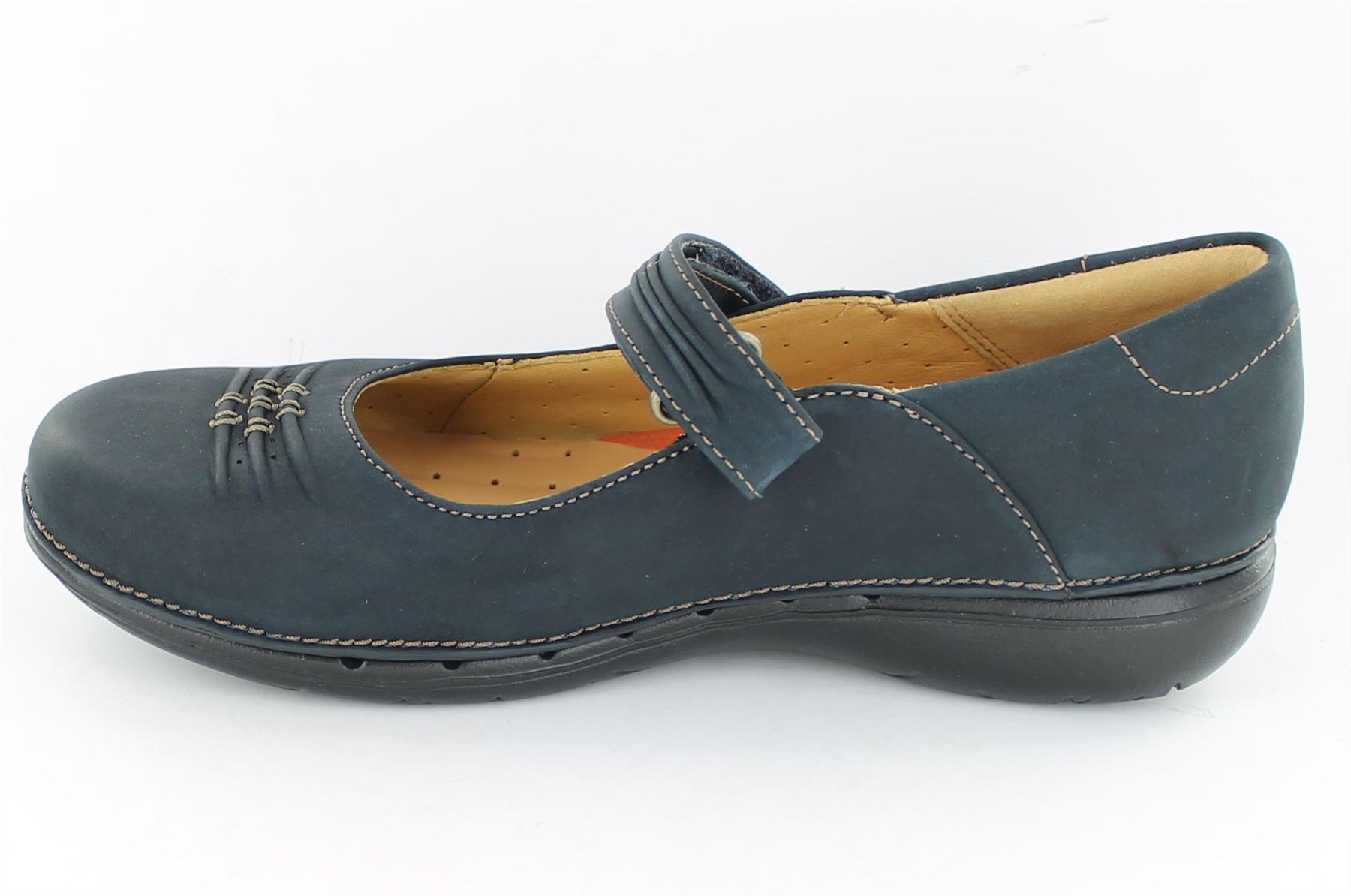 CLARKS LADIES CASUAL RED OR BLACK LEATHER UNSTRUCTURED VELCRO SHOES - UN LINDA - Picture 30 of 32