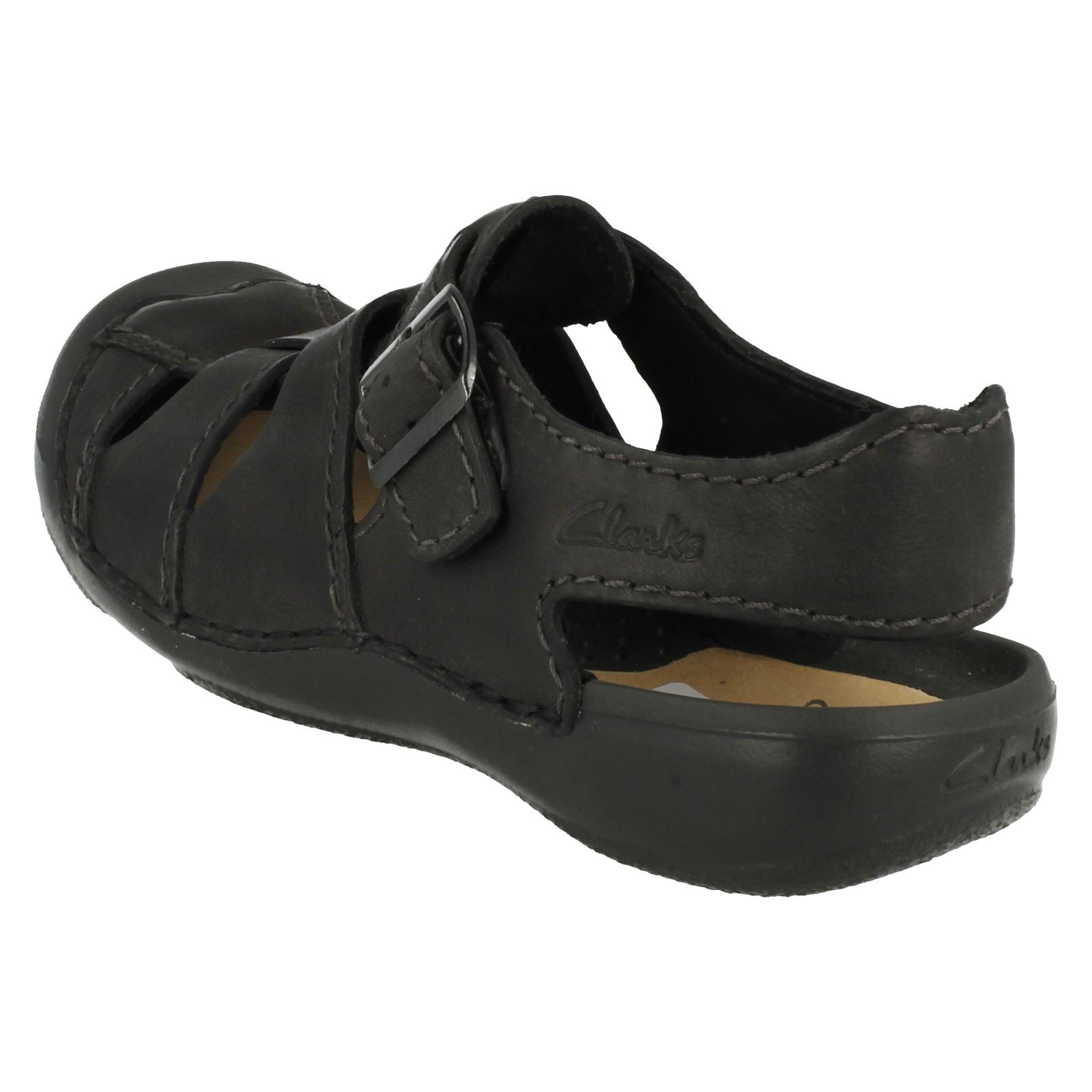 mens closed toe sandals nike