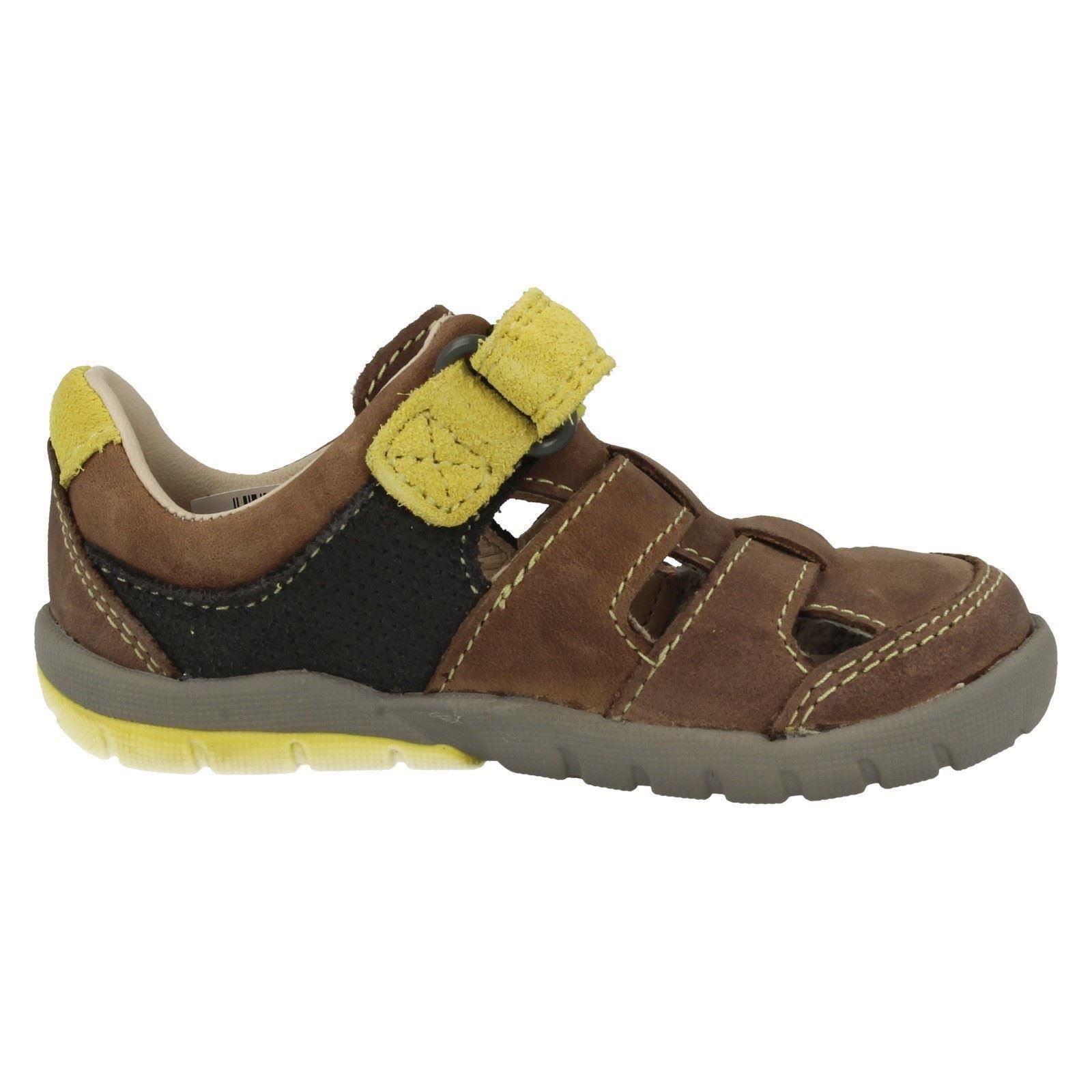 Infant Boys Clarks Closed Toe Vecro Sandals / Shoes