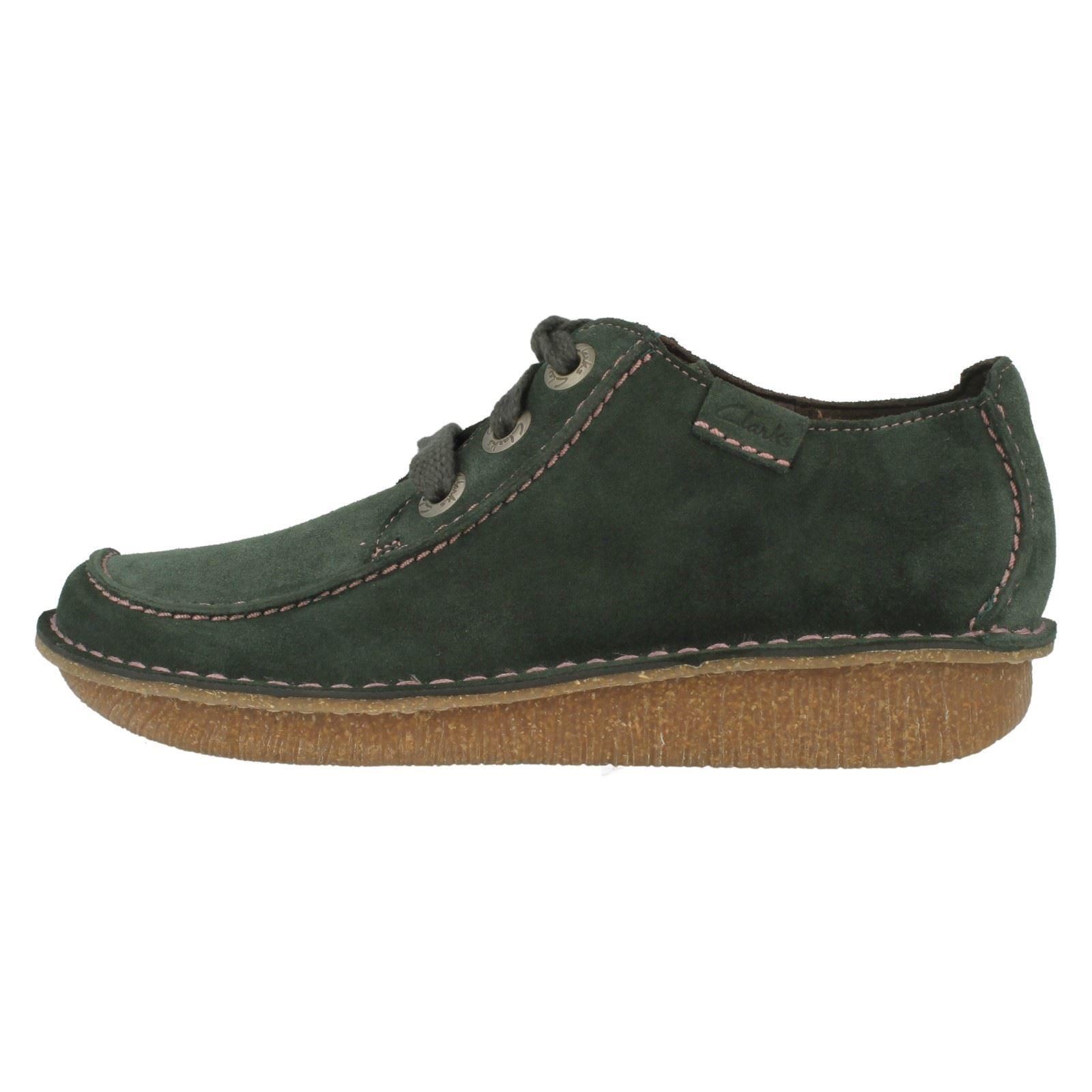 Ladies Clarks Artisan Suede Shoes Size Ladies Clarks Artisan Suede Shoes Size