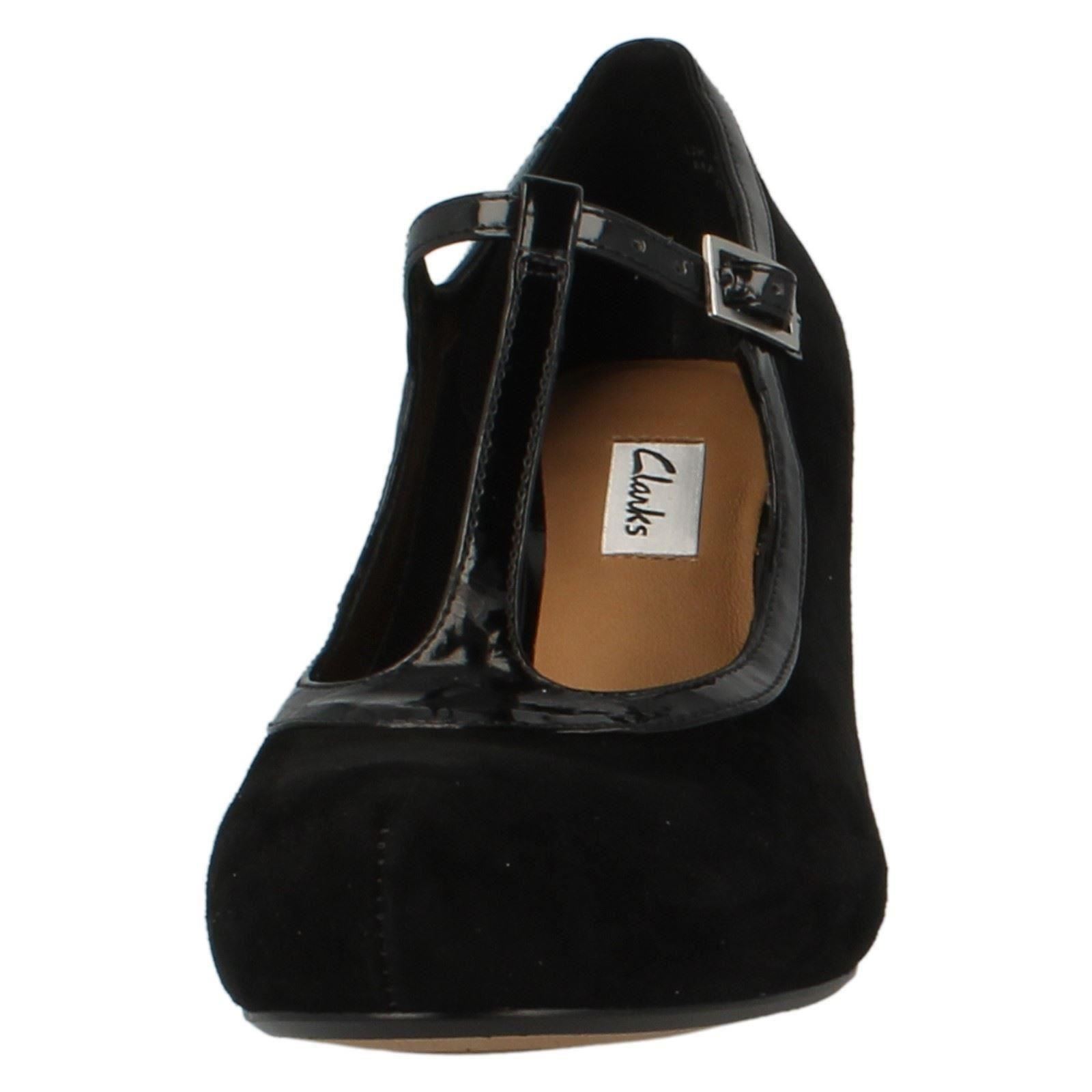 Ladies Clarks Buckled TBar Shoes With Heel Chorus Thrill eBay