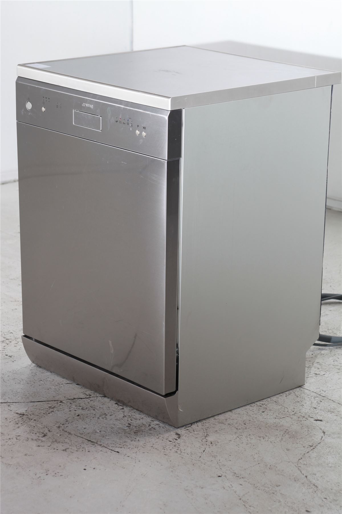 Preloved smeg dishwasher df612sdx7 silver for sale in Kenilworth