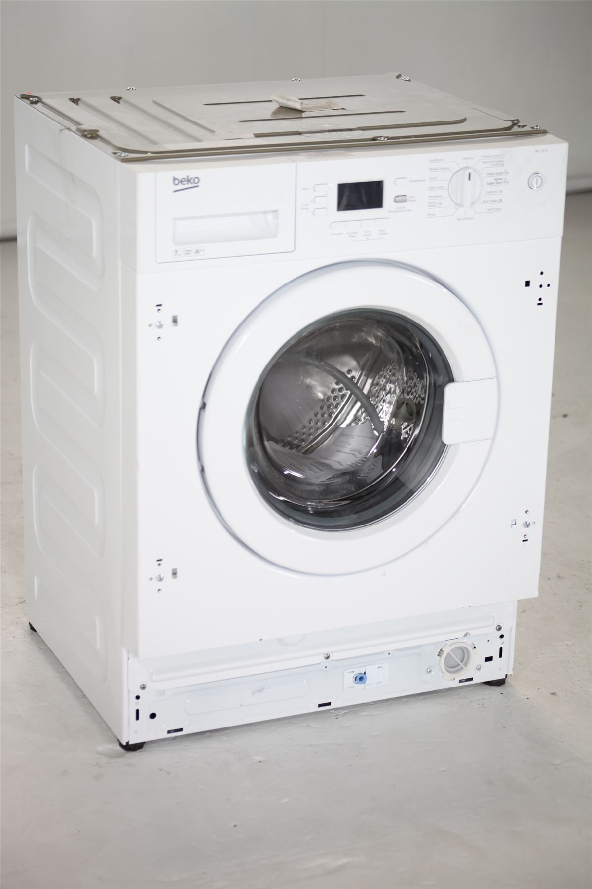 Preloved beko 7kg 1500rpm integrated washing machine wi1573 white