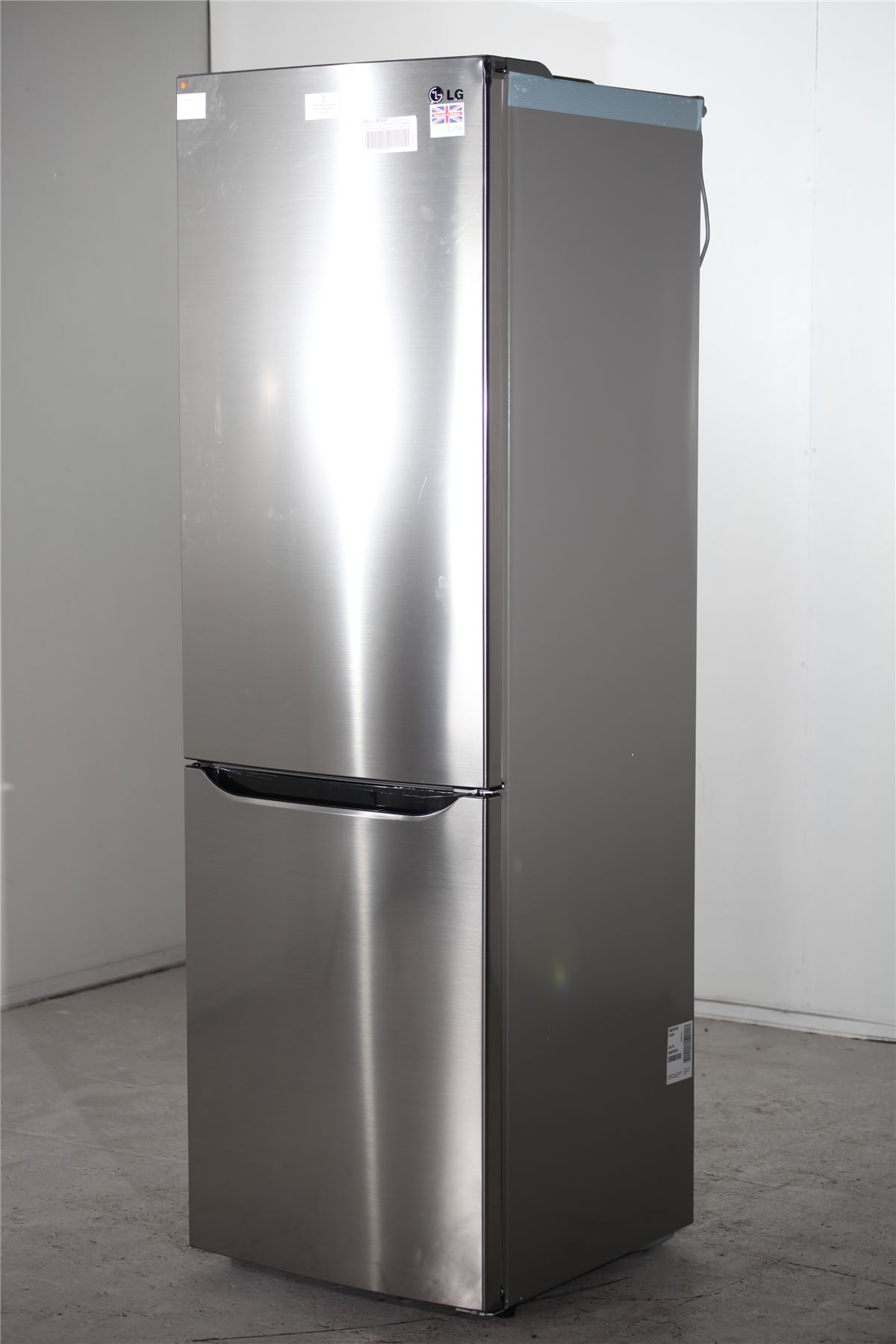 Preloved lg fridge freezer gbb39pzcws silver for sale in Mile End