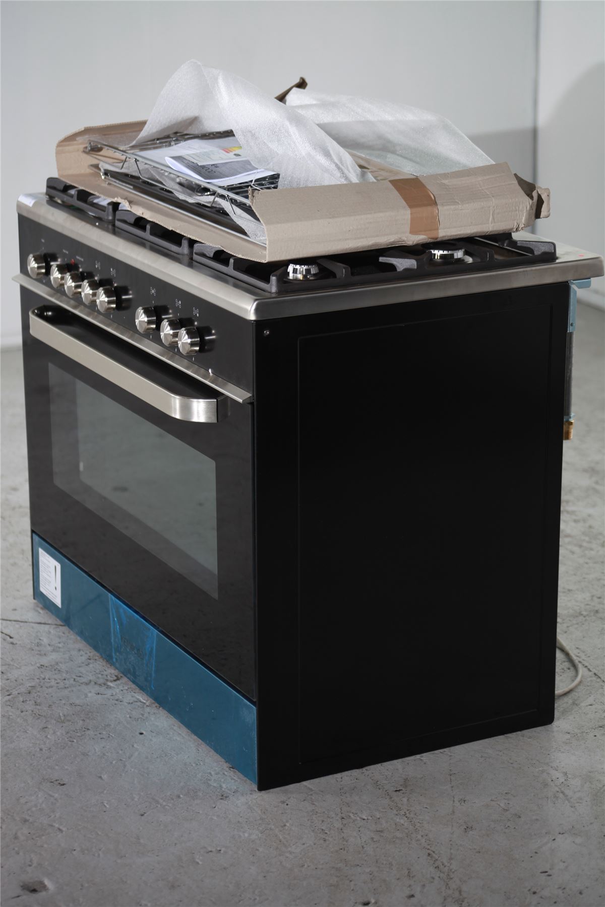 Preloved kenwood dual fuel range cooker ck305 black & silver for