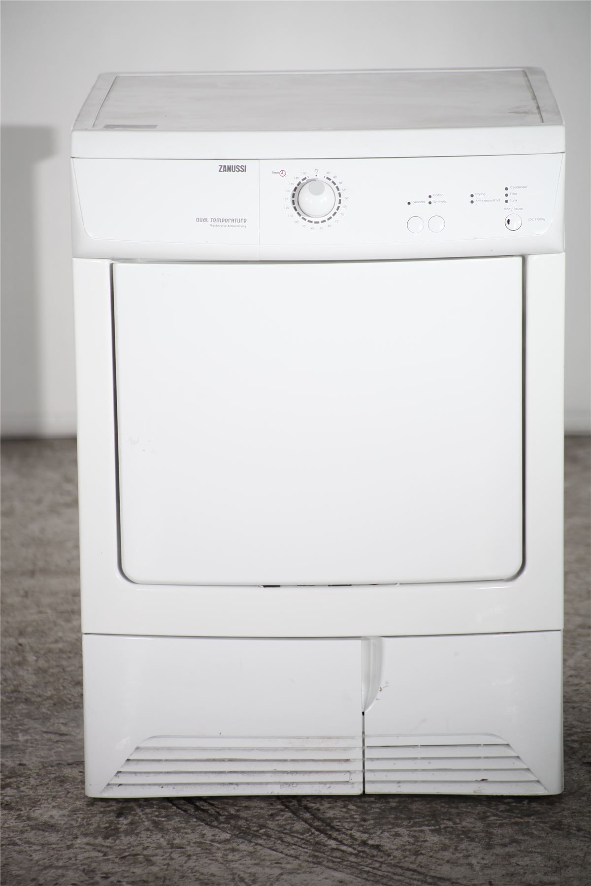 Preloved zanussi 7kg tumble dryer zdc37200w white for sale in