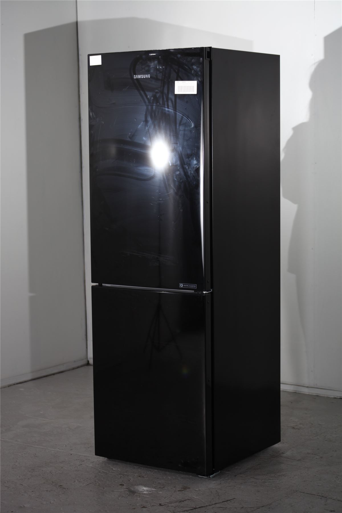 Preloved samsung fridge freezer rb29fwjndsa black for sale in Edmonton, London