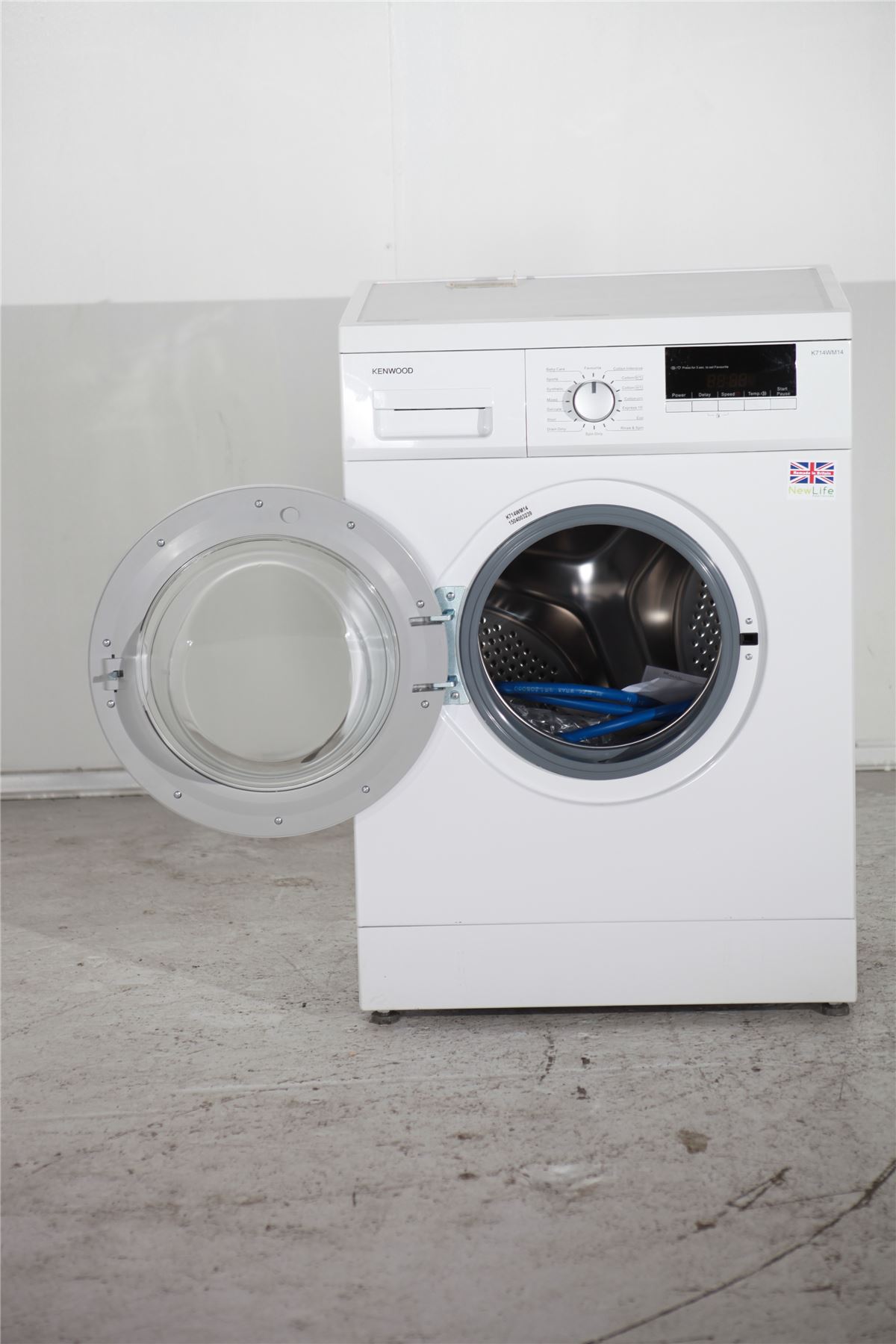 Preloved kenwood 7kg washing machine k714wm14 white for sale in