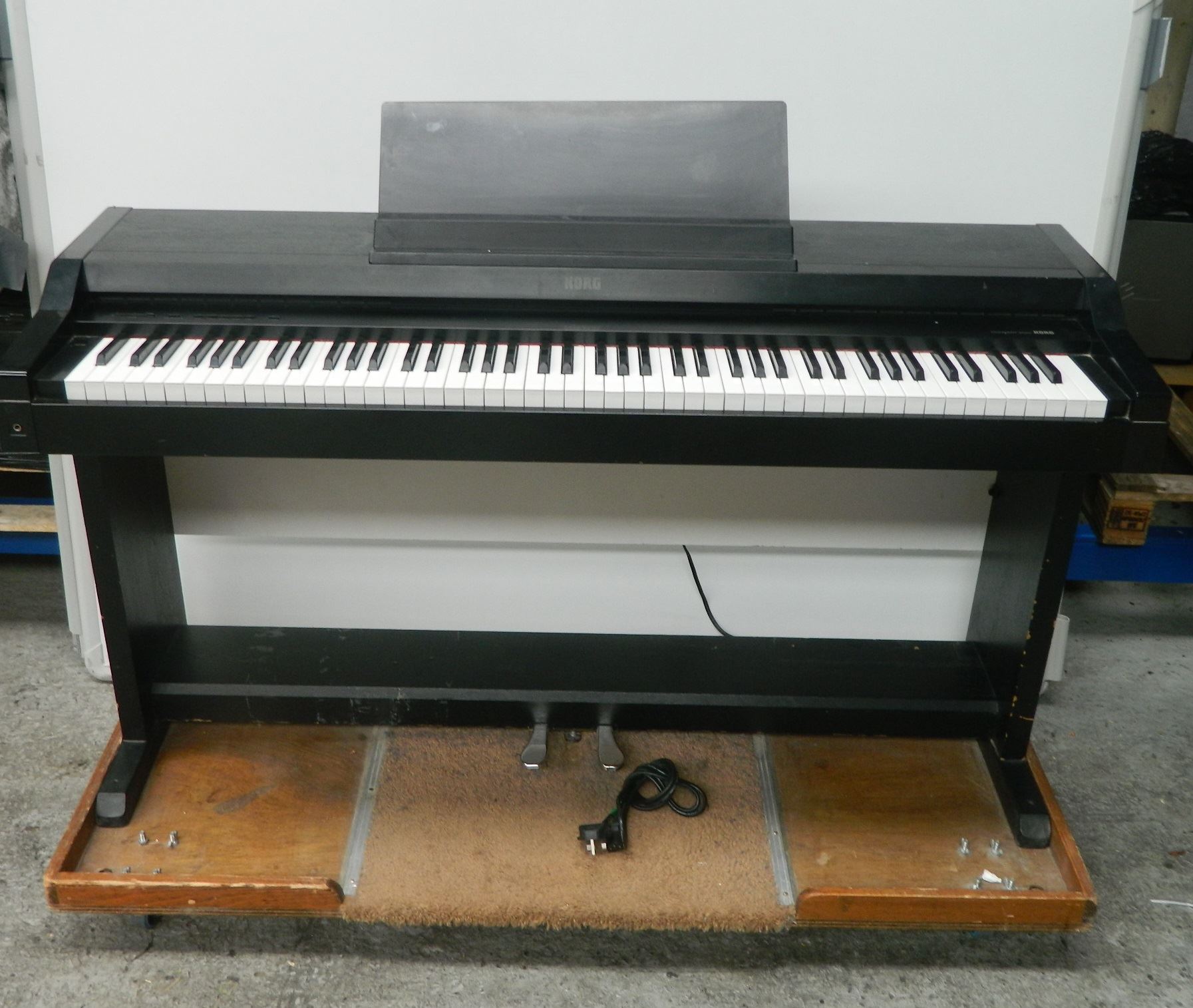 Concert 3500 C3500 88 Key Digital Keyboard Piano Stand eBay