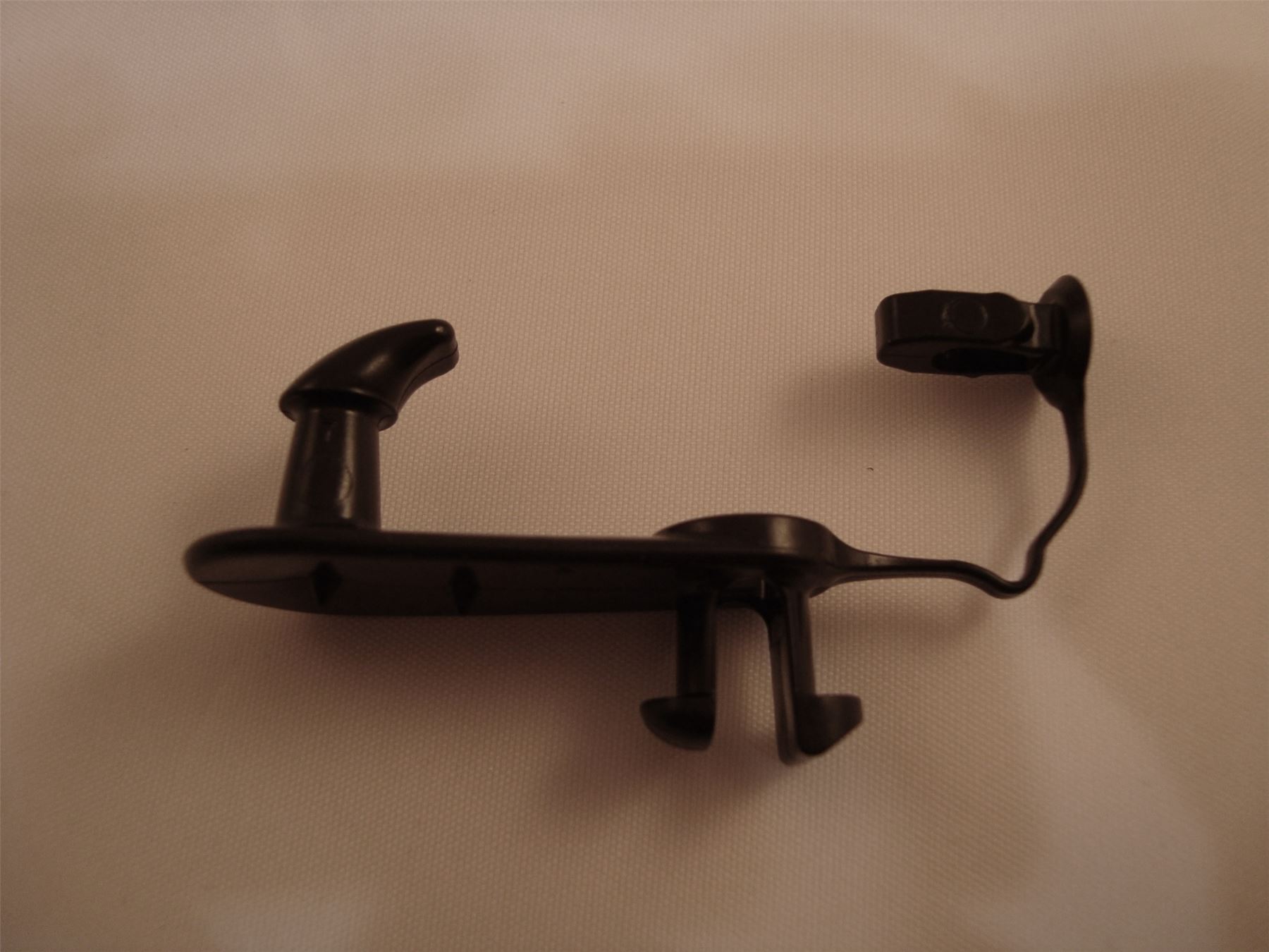 Genuine Toyota Floor Mat Clip PZ4109935001 eBay