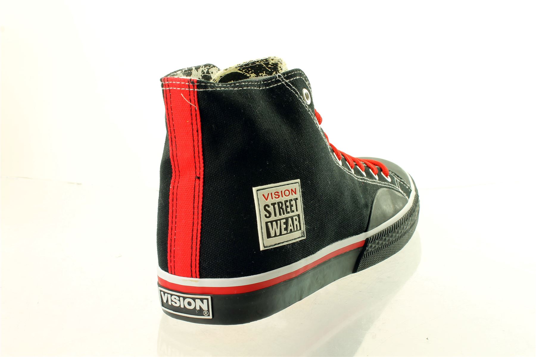 mens streetwear trainers