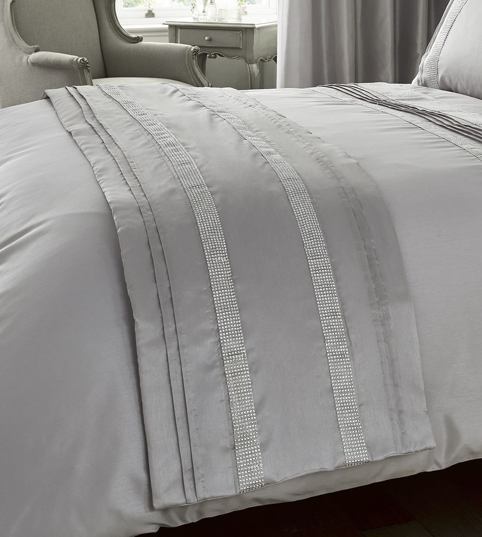 Modern Decorative Runner Lightly Quilted Bed Throwover Throw Diamante New